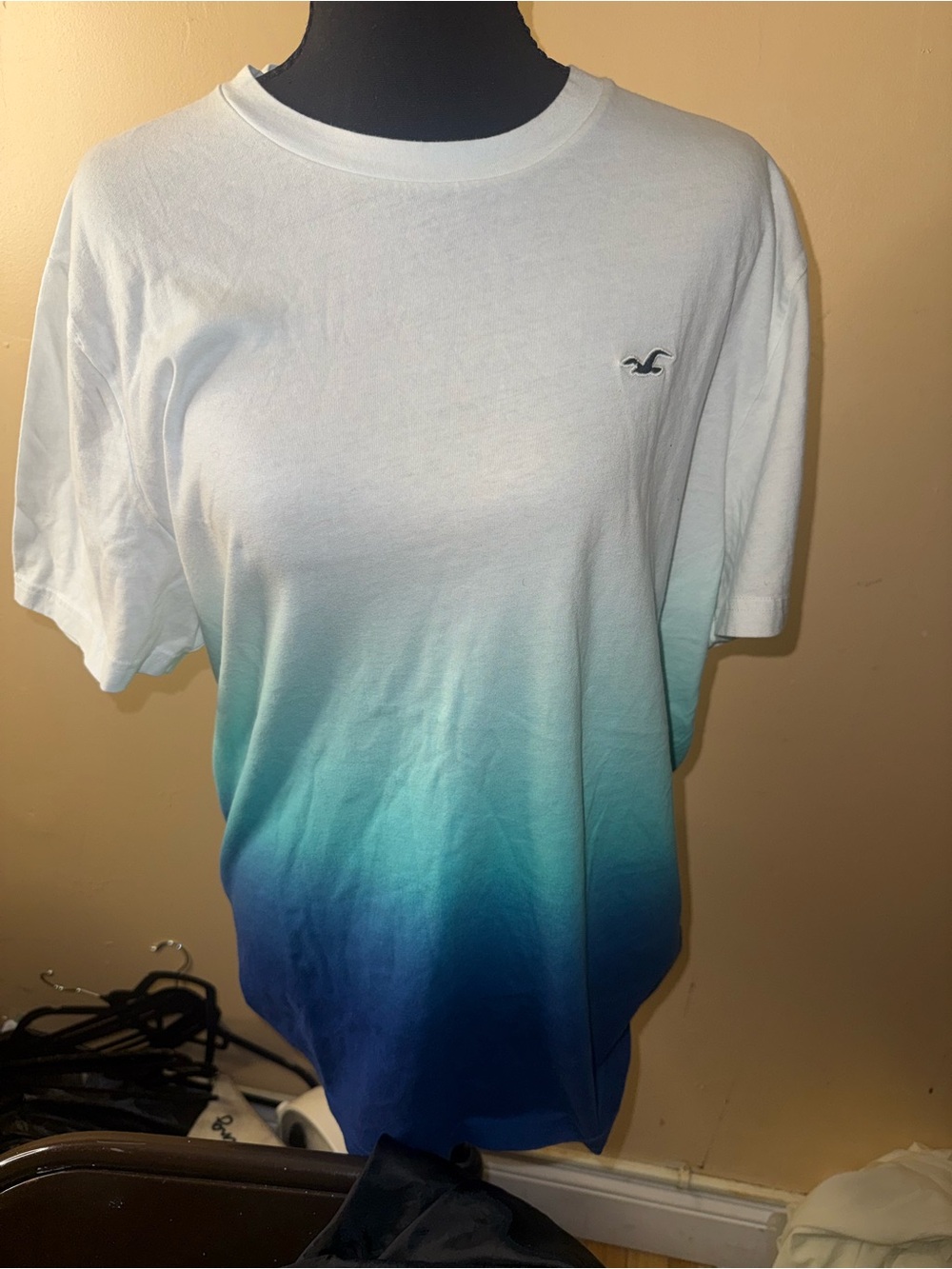 Hollister Women's White to Blue Ombre Short Sleeve Tee